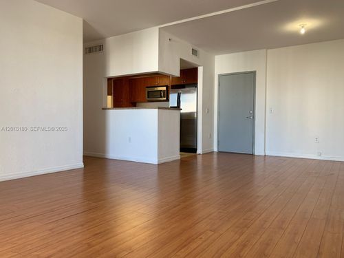 1108-36 Nw 6th Ave, Miami, FL, 33128-1586 | Card Image