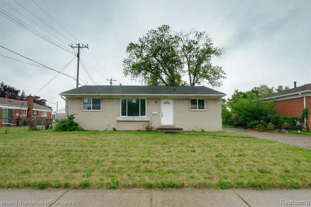 Andover St, Inkster, MI 48141