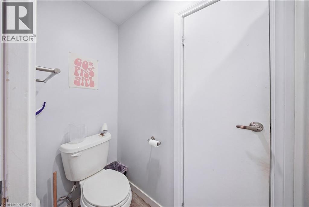 Residential Lease in Waterloo 4
