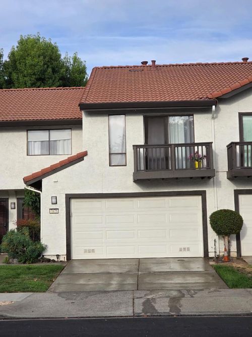 7075 Princevalle St, Gilroy, CA, 95020-6460 | Card Image