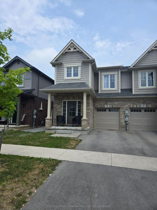 lower-49 Lymburner St, Fonthill, ON, L0S1E6 | Card Image