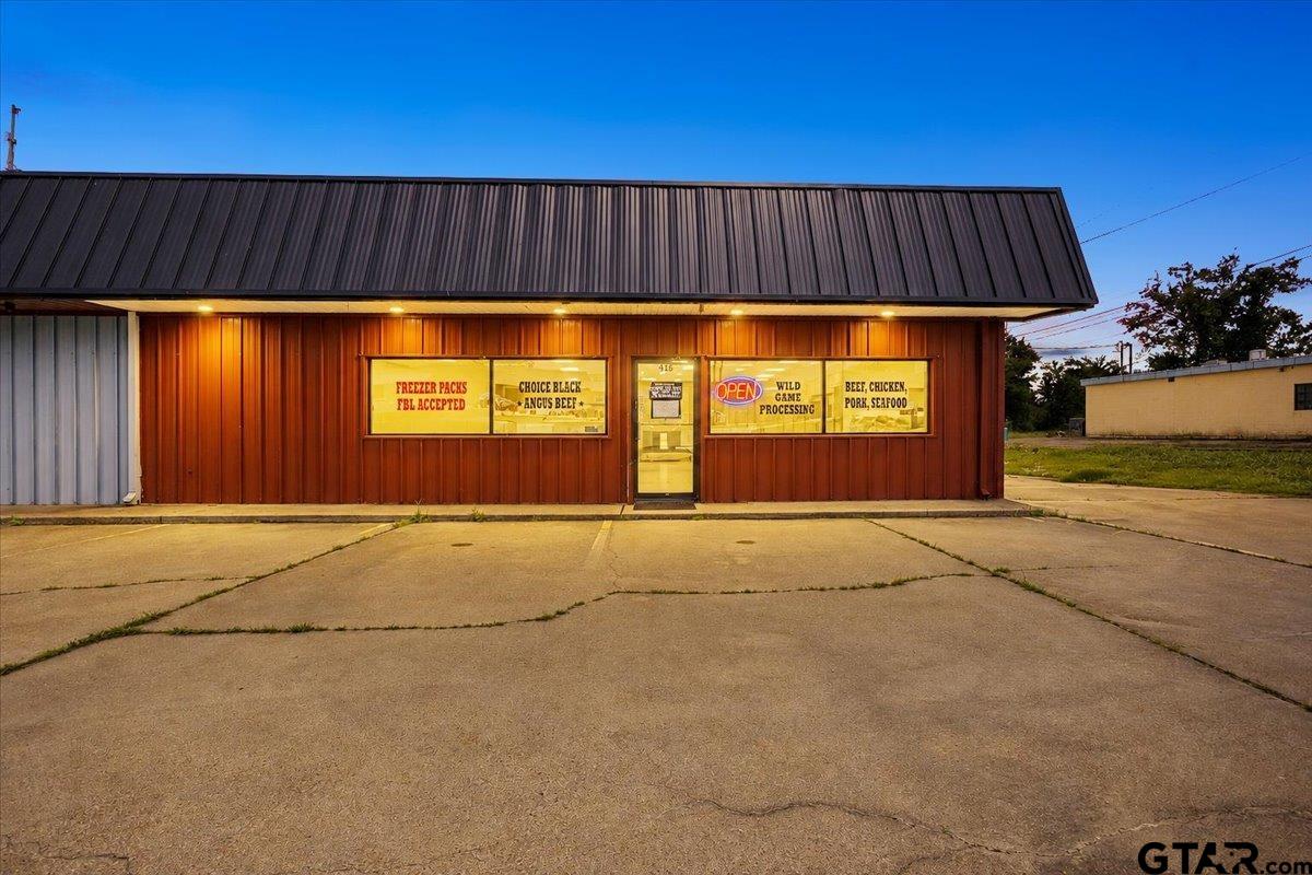 415 Texas Highway 37, Mount Vernon, TX 75457