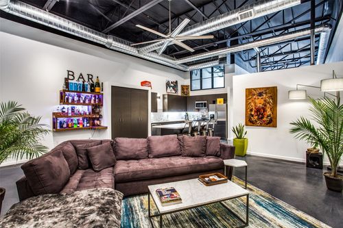 180-3111 Canton St, Dallas, TX, 75226-1619 | Card Image