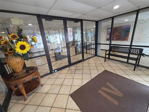 104-4158 Inverrary Dr, Lauderhill, FL, 33319-4523 | Card Image