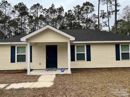 6835 Chuckwagon Ln, Milton, FL, 32570-3205 | Card Image