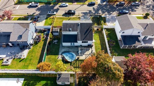 3 Date St, Central Islip, NY, 11722-4011 | Card Image