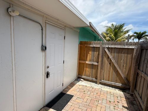 c-4904 Dillon St, Greenacres, FL, 33463-3410 | Card Image