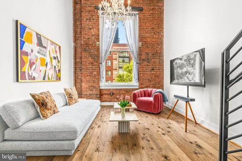 apt-206-1401 R St Nw, WASHINGTON, DC, 20009-7823 | Card Image