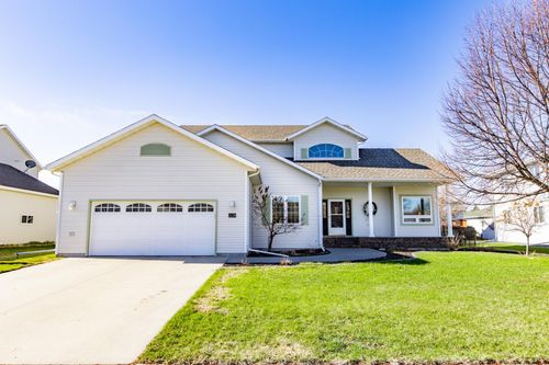 1134 47th Ave N, Fargo, ND, 58102-5362 | Card Image