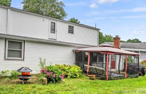 8 Lewis Ave, Westbrook, CT, 06498-1670 | Card Image