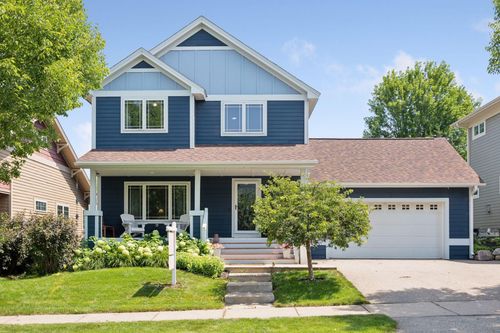 15678 Duck Pond Way, Apple Valley, MN, 55124-5628 | Card Image
