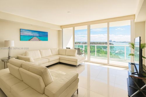 1026-100 Bayview Dr, Sunny Isles Beach, FL, 33160-5324 | Card Image
