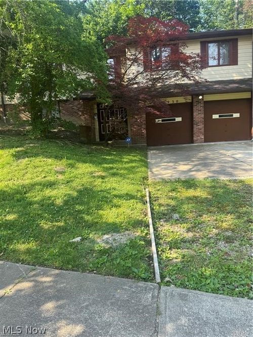 20930 Halworth Rd, Shaker Heights, OH, 44122-3862 | Card Image