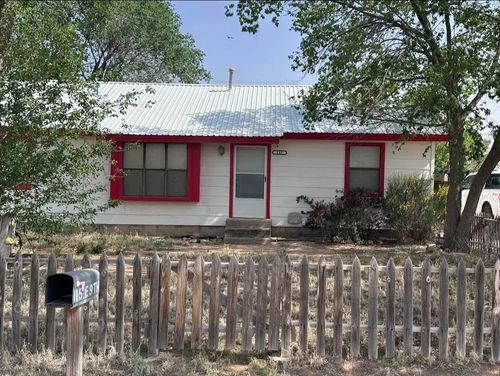 115 E 9th St, Denver City, TX, 79323-2609 | Card Image