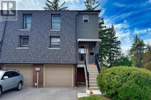38 Purple Sageway, Toronto (Hillcrest Village), ON, M2H2Z5 | Card Image