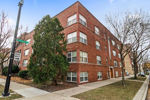 gn-5656 N Kimball Ave, Chicago, IL, 60659-4585 | Card Image