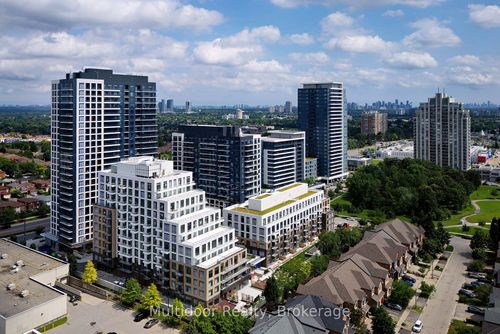 d-423-8 Beverley Glen Blvd, Thornhill, ON, L4J0L5 | Card Image