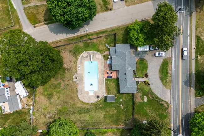 213 Thurston St, House other with 3 bedrooms, 1 bathrooms and 6 parking in Wrentham MA | Image 36