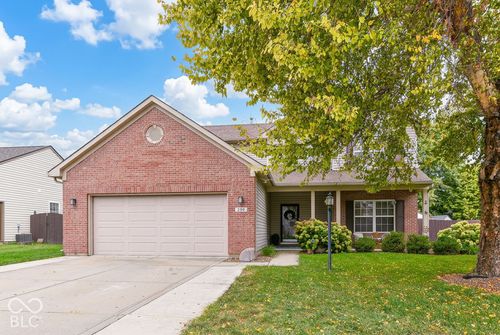 250 Lakemoore St, Brownsburg, IN, 46112-2407 | Card Image