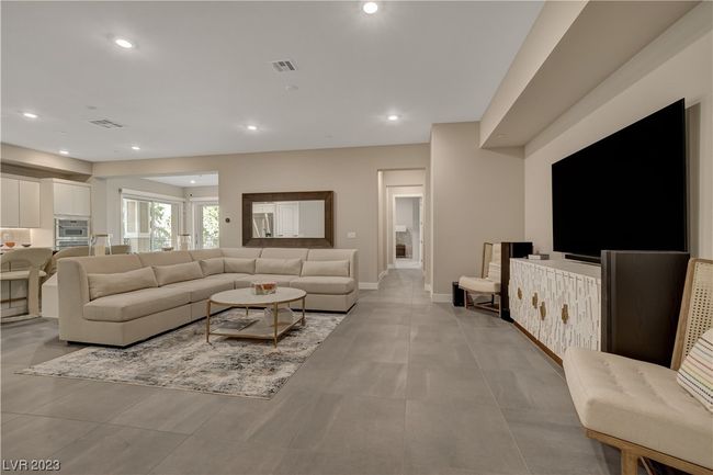 UNIT-201 - 9140 Las Manaitas Ave, Condo with 3 bedrooms, 3 bathrooms and null parking in Las Vegas NV | Image 7