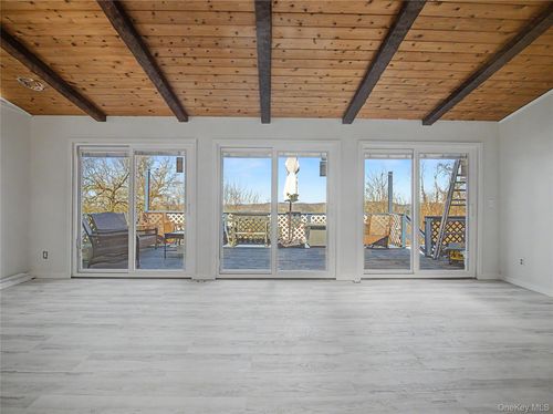 39 Brothers Rd, Poughquag, NY, 12570-5610 | Card Image