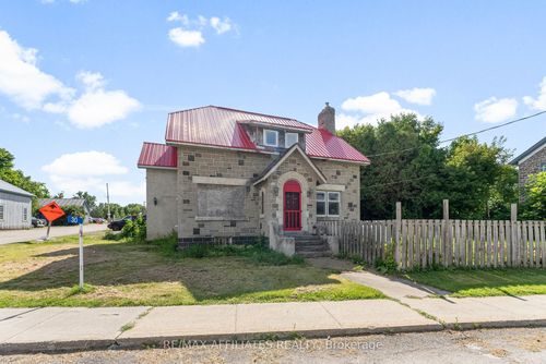 30 Bennett St, Edwardsburgh, ON, K0E1X0 | Card Image