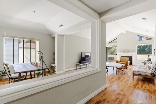 2571 Plaza Del Amo, Torrance, CA, 90503 | Card Image