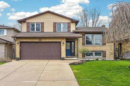 56 Hummingbird Lane, Hamilton, ON, L9A4A9 | Card Image