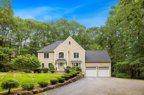 105 Flint Farm Rd, Middleton, MA, 01949-2491 | Card Image