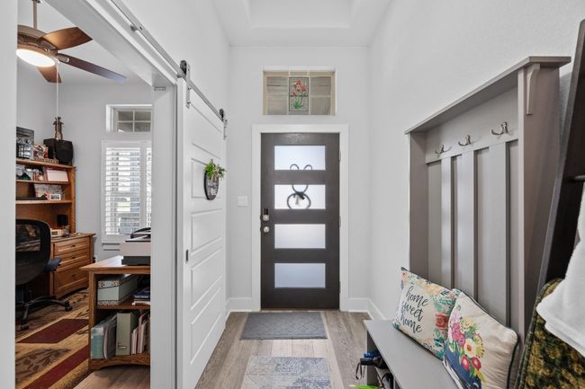 Foyer view | Image 19