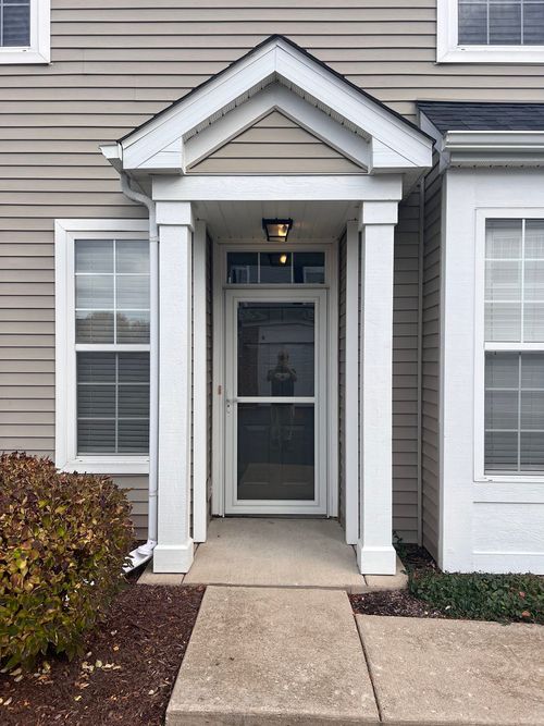 5111 Freeport Dr, Plainfield, IL, 60586-5815 | Card Image