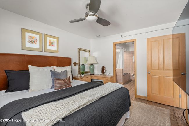 APT-406 - 600 E Main St, Condo with 2 bedrooms, 2 bathrooms and 1 parking in Aspen CO | Image 7