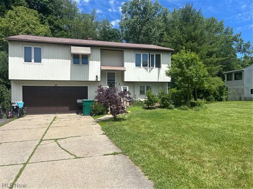 1971 Presidential Parkway, Twinsburg, OH, 44087 | Card Image