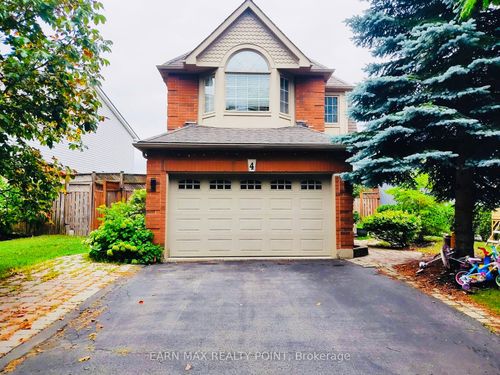 4 Stone St, Georgetown, ON, L7G5W6 | Card Image