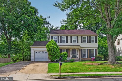 8815 Newport Ct, SPRINGFIELD, VA, 22153-1218 | Card Image