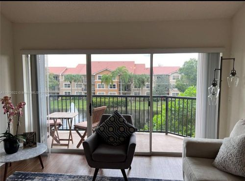 apt-304-9055 Wiles Rd, Coral Springs, FL, 33067-1819 | Card Image