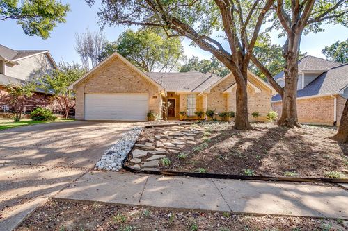 2149 Steeplewood Dr, Grapevine, TX, 76051-7842 | Card Image