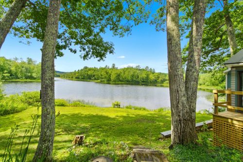 411 Bay Rd, Andover, NH, 03216-3601 | Card Image