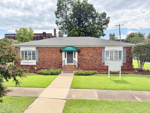 105 N Hickory St, Aberdeen, MS, 39730-2611 | Card Image