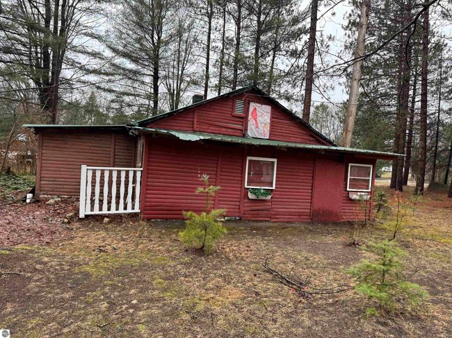 3105 N 3 1/4 Rd, Home with 0 bedrooms, 0 bathrooms and null parking in Mesick MI | Image 4
