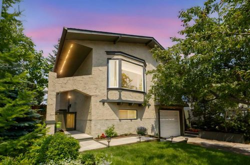 224 Sandstone Place Nw, Calgary, AB, T3K2X6 | Card Image