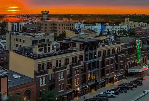 305-300 Broadway N, Fargo, ND, 58102-4723 | Card Image