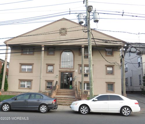1j-826 W Grand St, ELIZABETH, NJ, 07202-1056 | Card Image
