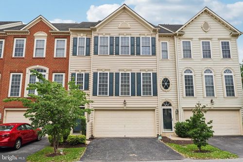 3302 Ellington Ln, PHOENIXVILLE, PA, 19460-3084 | Card Image