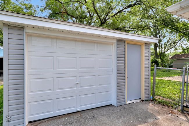 Detached garage | Image 19