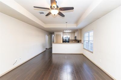 6521 Arabella Street, House other with 3 bedrooms, 2 bathrooms and null parking in Houston TX | Image 2