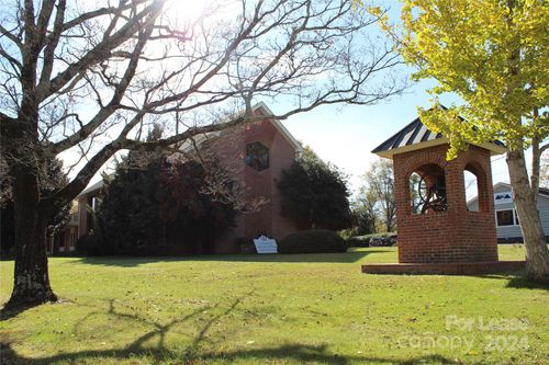 404 E Rutherford St, LANDRUM, SC, 29356-1630 | Card Image