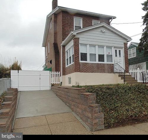 2124 Borbeck Ave, PHILADELPHIA, PA, 19152-3725 | Card Image