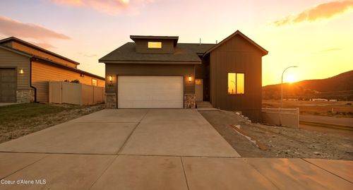 6631 W Portrush Dr, Rathdrum, ID, 83858-8337 | Card Image