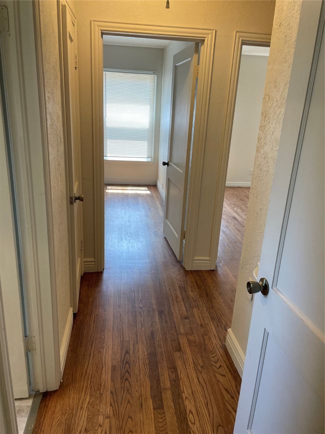 2430 Dunloe Ave, House other with 3 bedrooms, 1 bathrooms and null parking in Dallas TX | Image 10